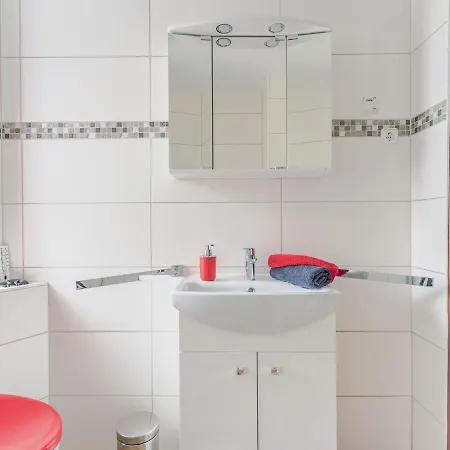 Beautiful With Garden Near Ski Area In Thuringia Apartmán Neustadt am Rennsteig