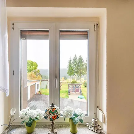 Beautiful With Garden Near Ski Area In Thuringia Apartmán