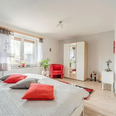 Beautiful With Garden Near Ski Area In Thuringia Apartmán